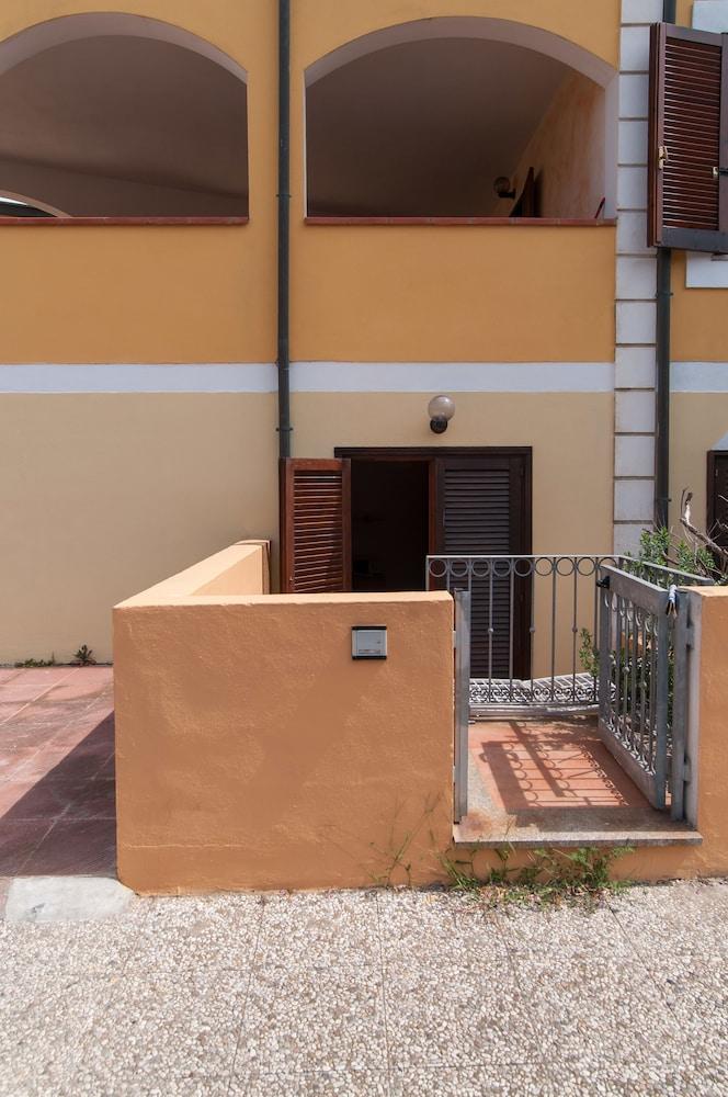 Residence Le Pavoncelle Santa Teresa Gallura Eksteriør billede