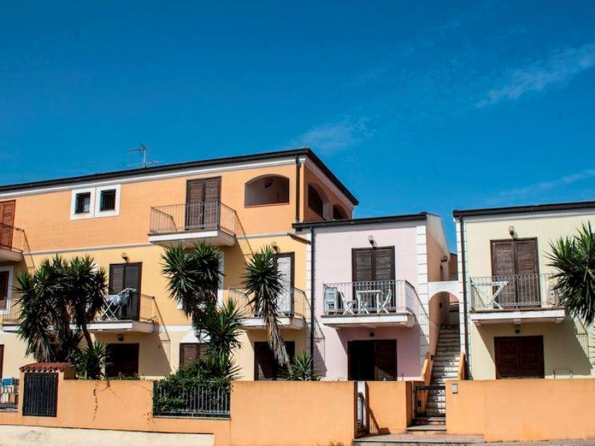 Residence Le Pavoncelle Santa Teresa Gallura Eksteriør billede