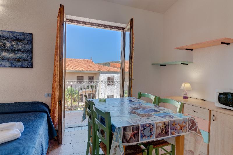 Residence Le Pavoncelle Santa Teresa Gallura Eksteriør billede