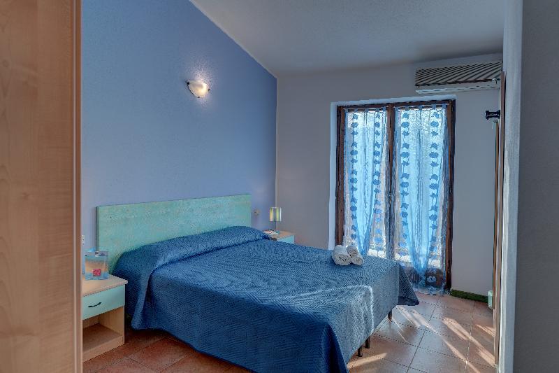 Residence Le Pavoncelle Santa Teresa Gallura Eksteriør billede